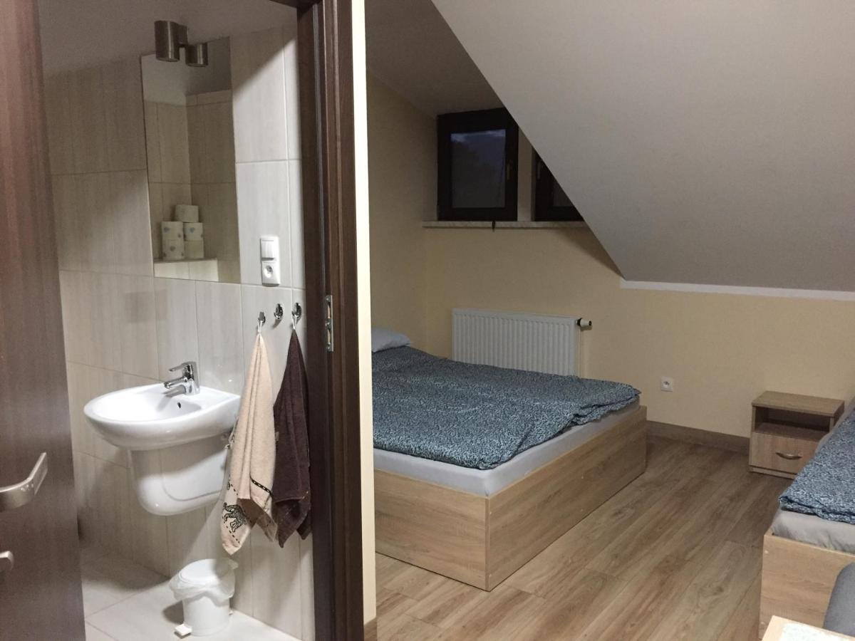 Pod Kotwica Bed and Breakfast Nowa Sol Exterior foto